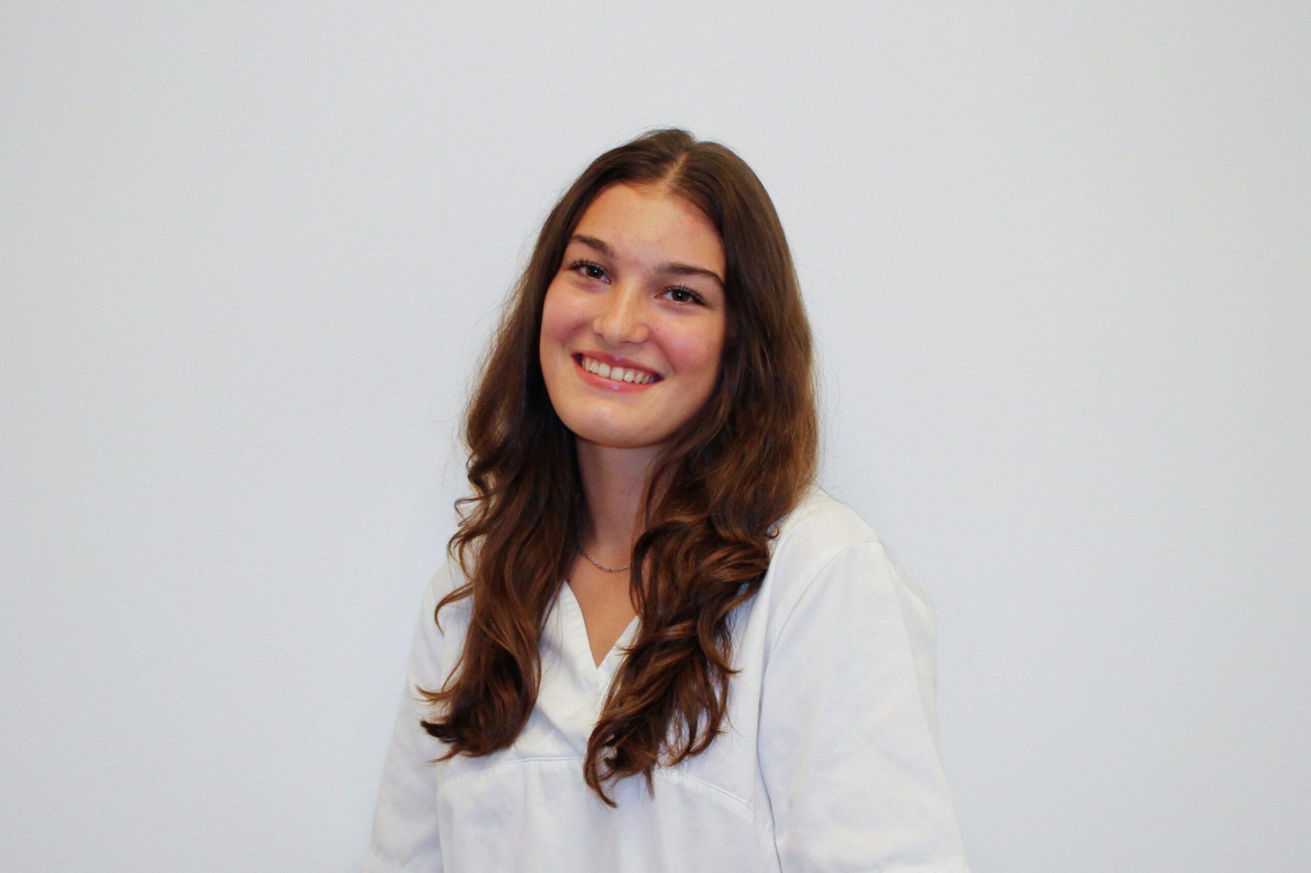 Portrait von Tania Wälti
Dentalassistenz in Ausbildung)